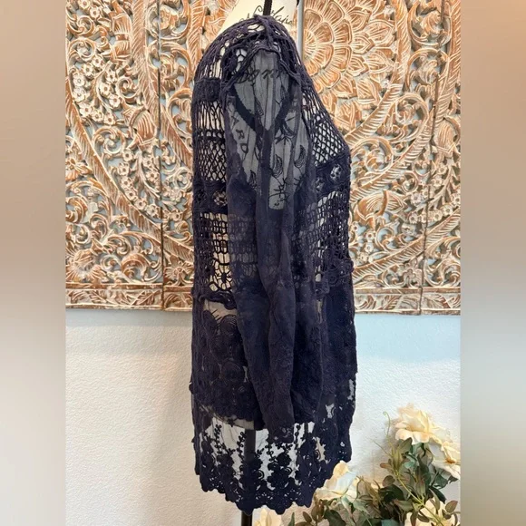 Chico’s Navy Blue Crochet & Lace Blouse- size 2 (L) - Picture 6 of 14